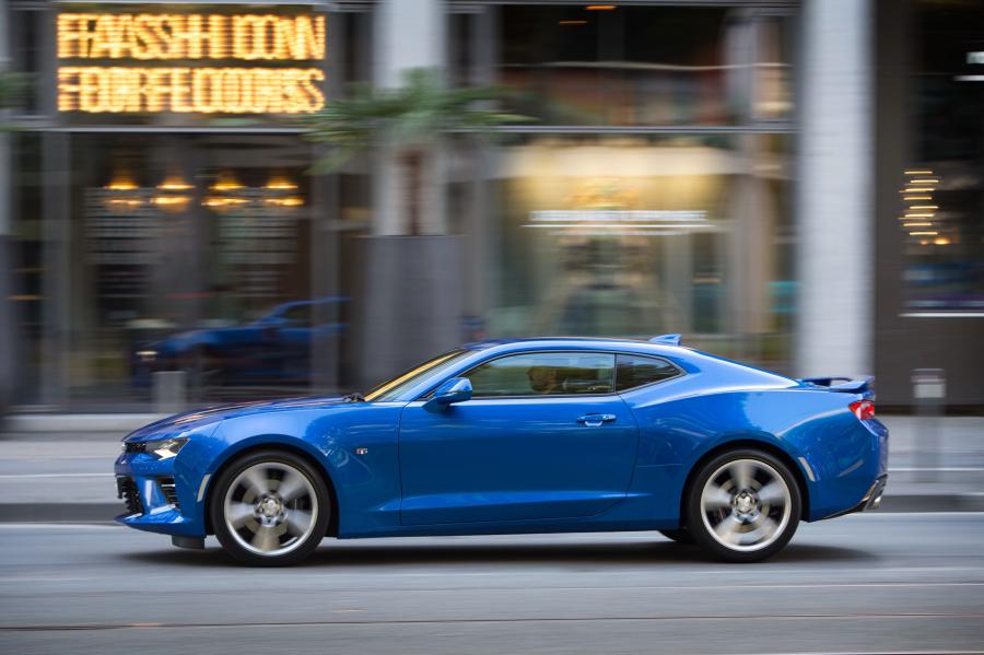  Chevrolet Camaro 2016 года  (EU) (фото 19 из 41)